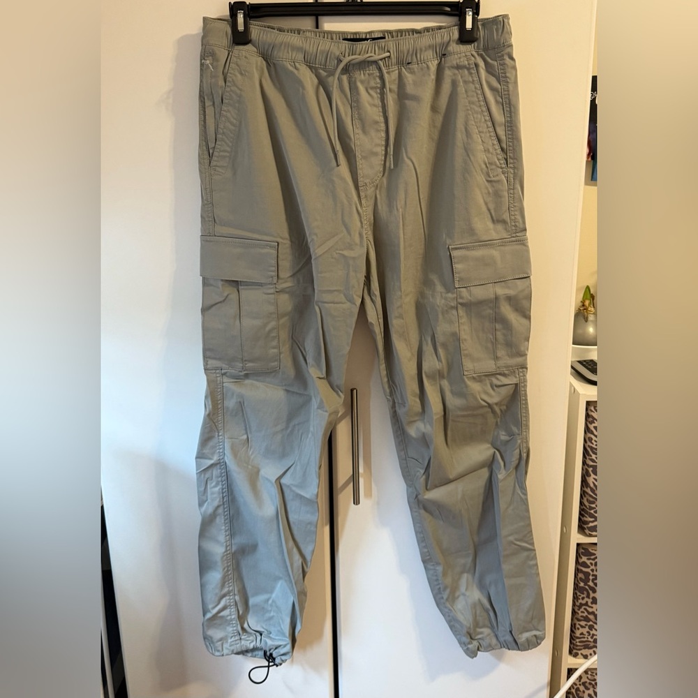 Hollister Men's Gray Cargo Pants
